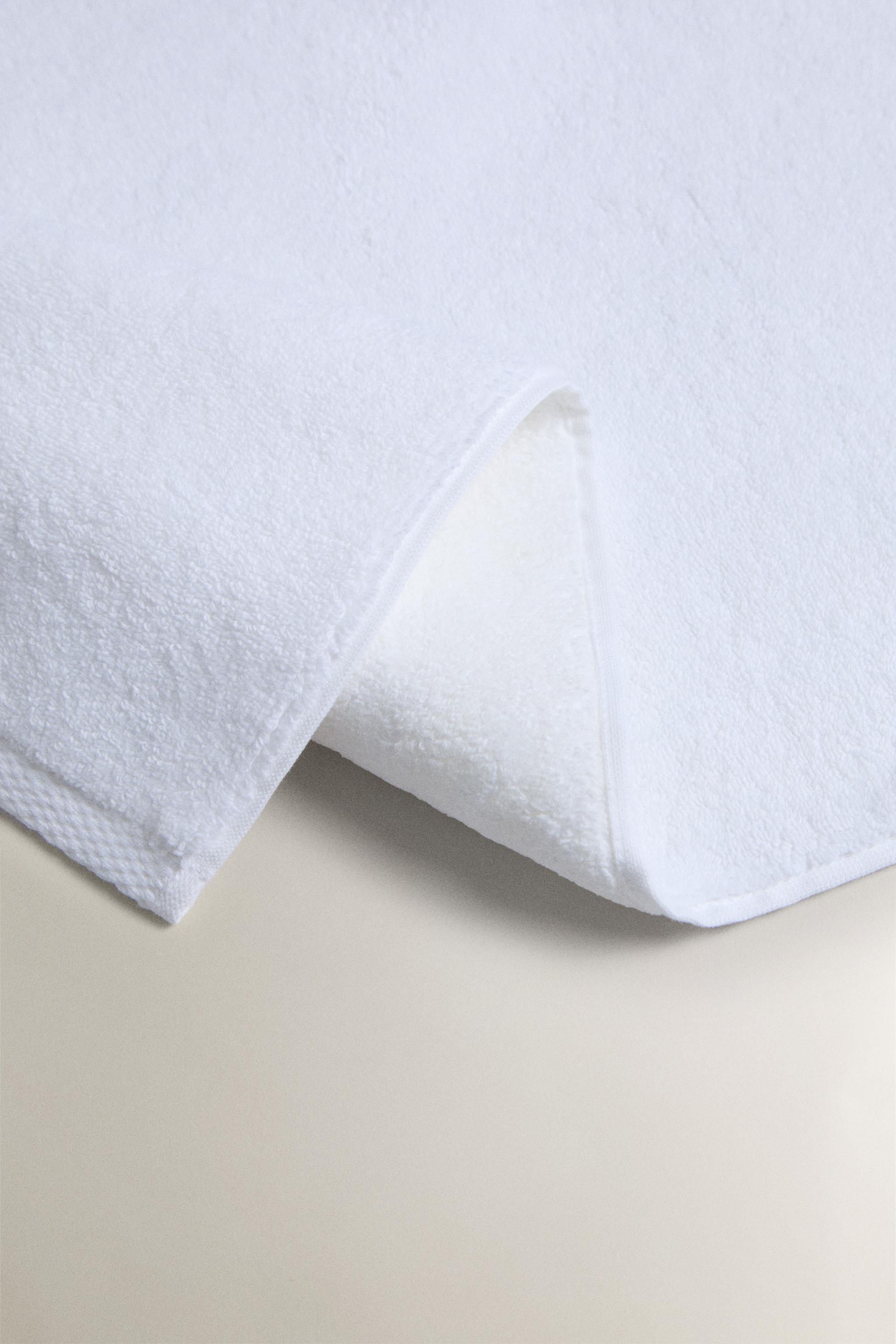 EXTRA SOFT NON-SLIP BATH MAT